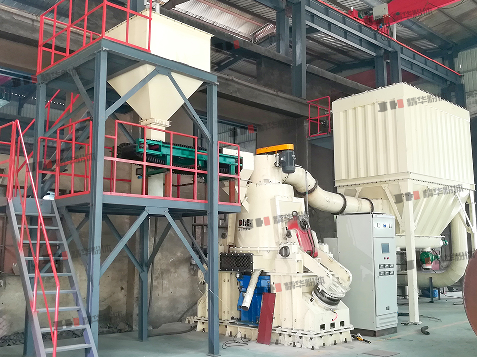 LM超細立式磨-高碳鉻鐵-江蘇奧宇某生產現場